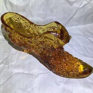 Vintage Fenton Honey Gold Art Glass Shoe Daisy Button & Puma Cat Slipper / #105